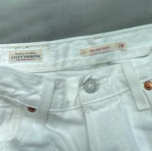 Levi's ribcage shorts thumbnail 4
