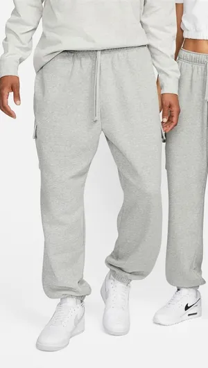 Nike Sportswear Club Fleece Cargo Jogger Sweatpants in Gray Size Medium thumbnail 1