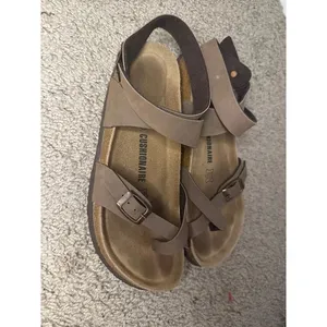 Cushionaire Lara Taupe Strappy Cork Footbed Sandals Size 7.5 thumbnail 3