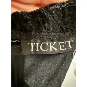 Vtg Black Crushed Velvet Mesh Maxi Skirt Sz M Witchy Whimsigoth Fairy Grunge thumbnail 4