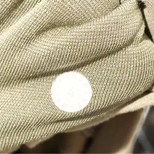 Lululemon Women's Size 4 Wunder Under Leggings‎ Olive Green Mid-Rise thumbnail 4