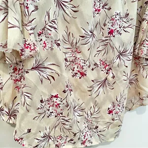 Ann Taylor Ruffle Sleeve Floral Blouse Women's‎ Medium Cream Pink Ladder Lace thumbnail 4
