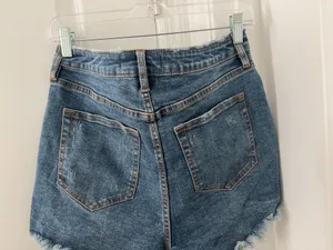 We The Free Size 29 High Rise Distressed Raw Hem Denim Shorts thumbnail 10