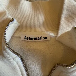 Reformation Half Zip Cropped Pullover Sweatshirt in Cream Size XS thumbnail 3