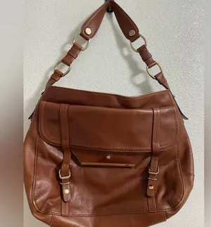 TreVero tan leather shoulder bag with gold hardware Brown thumbnail 1