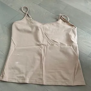 BNWOT banana republic basic cami tan medium thumbnail 1