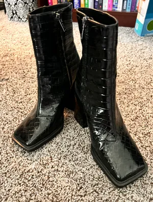 Boots thumbnail 1