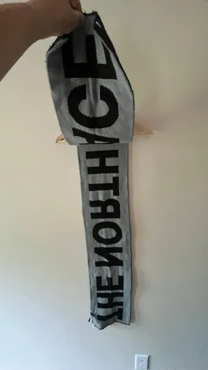 The North Face Reversible Logo Scarf – Black & Grey, Unisex thumbnail 4