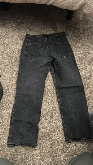 Abercrombie Ultra High-Rise Jeans Ankle Straight thumbnail 2