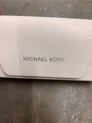 Michael Kors White Saffiano Faux Leather Glasses Sunglasses Case thumbnail 6