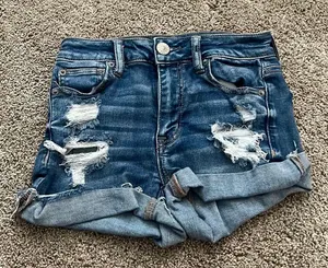 American Eagle Size 0 Jean Shorts thumbnail 1