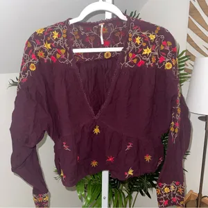 Free‎ People Ava Embroidered V-Neck Pullover Top M thumbnail 2
