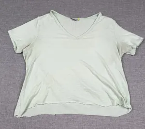 Tasc T-Shirt Womens L Green V-Neck Short Sleeve Lightweight Relaxed Jersey Top thumbnail 1