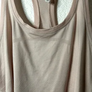 Lululemon Race Length Swiftly Womens Size 12 Light Pink thumbnail 3