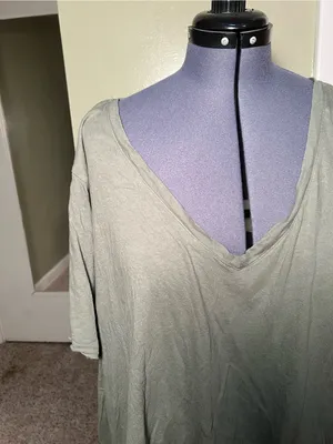 Ava & Viv Women’s Plus Sz 4X V-Neck T-Shirt Olive Green Short Sleeve 100% Cotton thumbnail 5