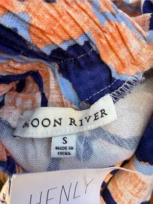 Moon River Navy and Peach Floral Puff-Sleeve Midi Dress thumbnail 3