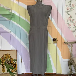 Club Monaco Fossil Green Micro Pleated Column Midi Dress Banded Waist Sz 00 💚🎀 thumbnail 3