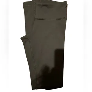 Lululemon Wunder Under leggings 28” inseam size 6 thick leggings see description thumbnail 4