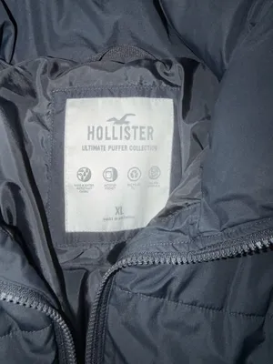 Hollister black the ultimate puffer jacket size xl thumbnail 2