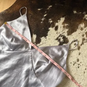 REFORMATION‎ Mickey Satin Top Lavender Size Medium thumbnail 9