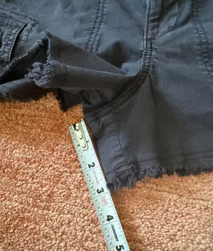 American Eagle Size 8 Black Stretch Cargo Utility Shorts Raw Hem thumbnail 6
