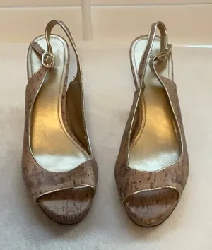 FIONI Clothing Tan and Gold Heels Slingback thumbnail 1