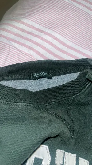 Brandy Melville Sweatshirt thumbnail 2