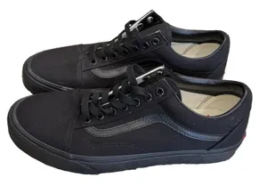 Vans Old Skool Black On Black Skate Shoes Unisex womens 11 Classic NWOB thumbnail 1
