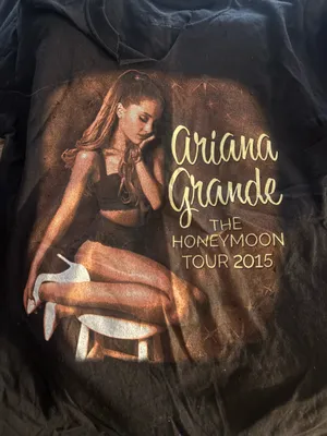 Ariana Grande Honeymoon Tour 2015 T-Shirt thumbnail 2