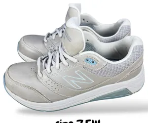 New Balance 928v3 Womens 7.5 Grey Leather Walking Shoes WW928GR3 thumbnail 1