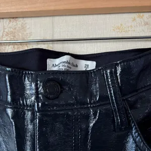 Abercrombie & Fitch 90s Straight Ultra High Rise Curve Love vegan leather pants thumbnail 6