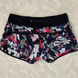 Lululemon Speed Up Short 2.5” thumbnail 1