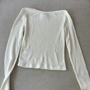 UO BDG LONG SLEEVE thumbnail 1