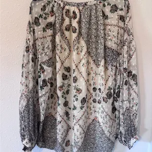 Sweet Magnolia Bubble Long Sleeve Floral Print Blouse thumbnail 2
