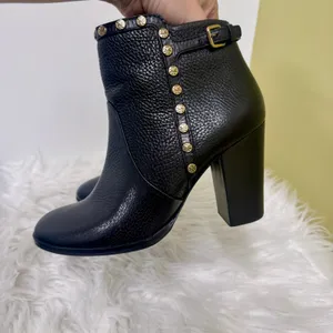 2010s Tory Burch Mae Ankle Boots Bootie Pebbled Leather Black Gold Studs 7.5M thumbnail 4