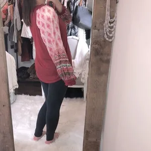 Umgee size small red boho floral top thumbnail 5