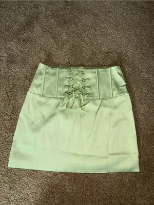 NWT Meshki Mint Green High-Waist Mini Skirt thumbnail 3
