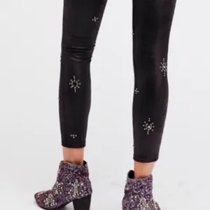 NWT Free people studded‎ vegan leather leggings sz 24 thumbnail 4