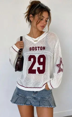 Boston 29 Mesh Knit Sweater Women Small White Burgundy Star thumbnail 1