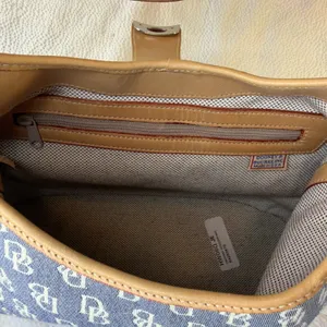 Vintage Dooney & Bourke Baby Blue Signature Crescent Hobo Shoulder Bag Y2K Purse thumbnail 7
