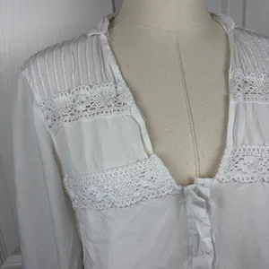 White floral crochet long sleeve blouse thumbnail 3