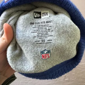New Era New York Giants Cuffed Knit Pom Pom Beanie thumbnail 4