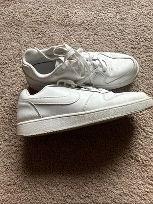 Nike Sneakers White Women’s Size 7.5 thumbnail 4