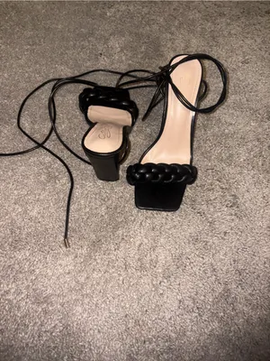 Braided Strap Black Lace-Up Heeled Sandals by Cathy Din size 7 thumbnail 4