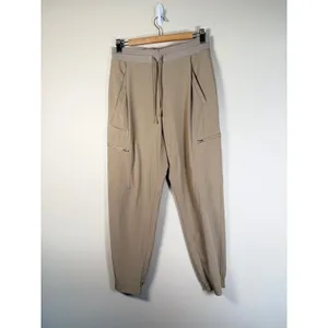 Athleta Go Far Travel Pant Tan Khaki Cargo Jogger Pockets Size 4 RN 54023 thumbnail 2