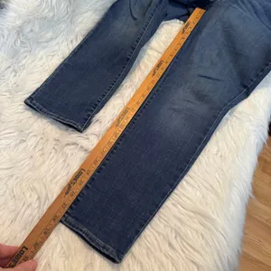 Levis 311 Shaping Skinny Jeans Blue Denim Mid Rise Size 31 Womens thumbnail 9