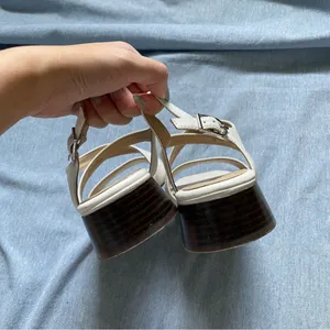 Life Stride Jordan Strappy Sandals Size 6W Wide Width White thumbnail 5