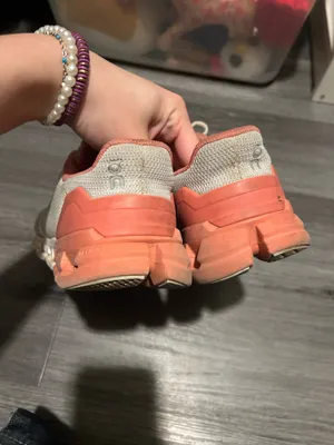On Cloud Shoes Running thumbnail 2