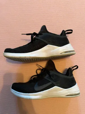 Nike Weight Lifting Shoes thumbnail 2