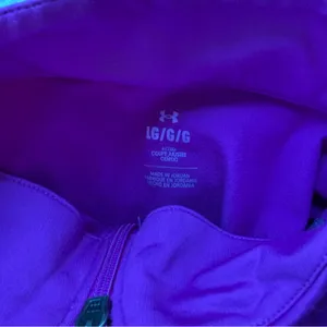 Under Armour Fitted Purple Athletic Pullover thumbnail 3